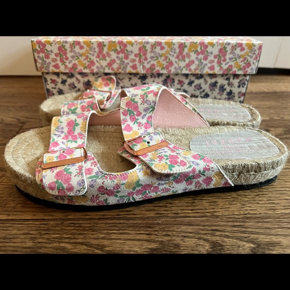 Manebi LoveShackFancy Sandals - Picture 2 of 15